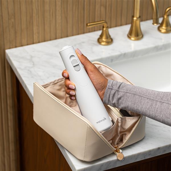 Cordless 1100 WF-30 Water Flosser in Travel Bag