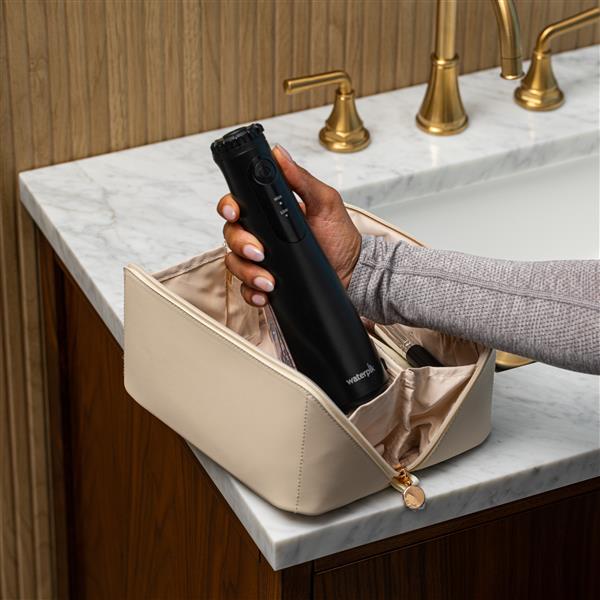 Black Cordless Plus 5000  WF-26 Water Flosser in Travel Bag