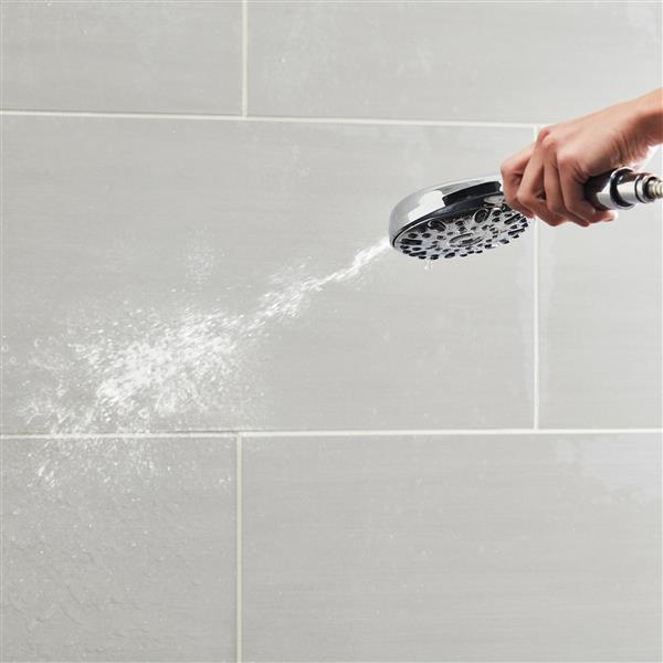 Cleaning with the QCM-763M Hand Held Shower Head