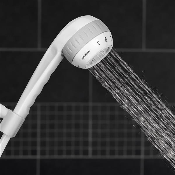 SM-651 Shower Head Spraying Water