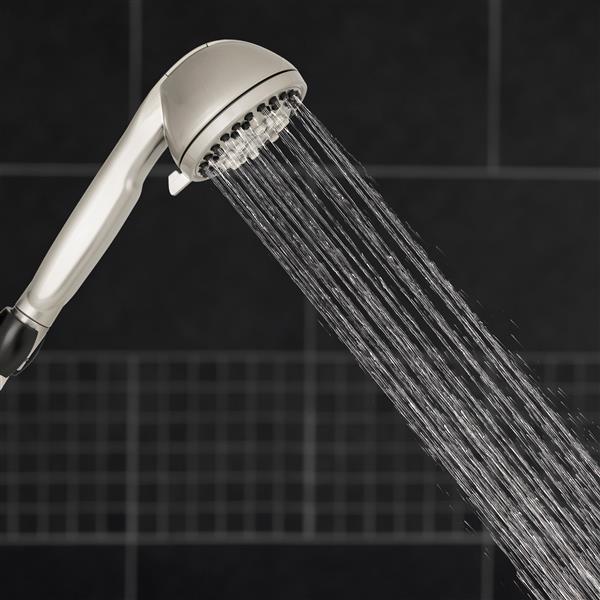 XDC-649 Shower Head Spraying Water