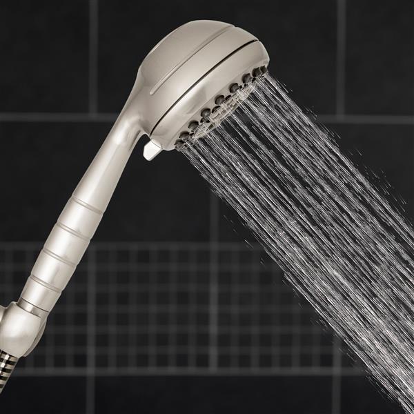 XRO-769 Shower Head Spraying Water